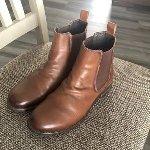 Taos two toned brown botties